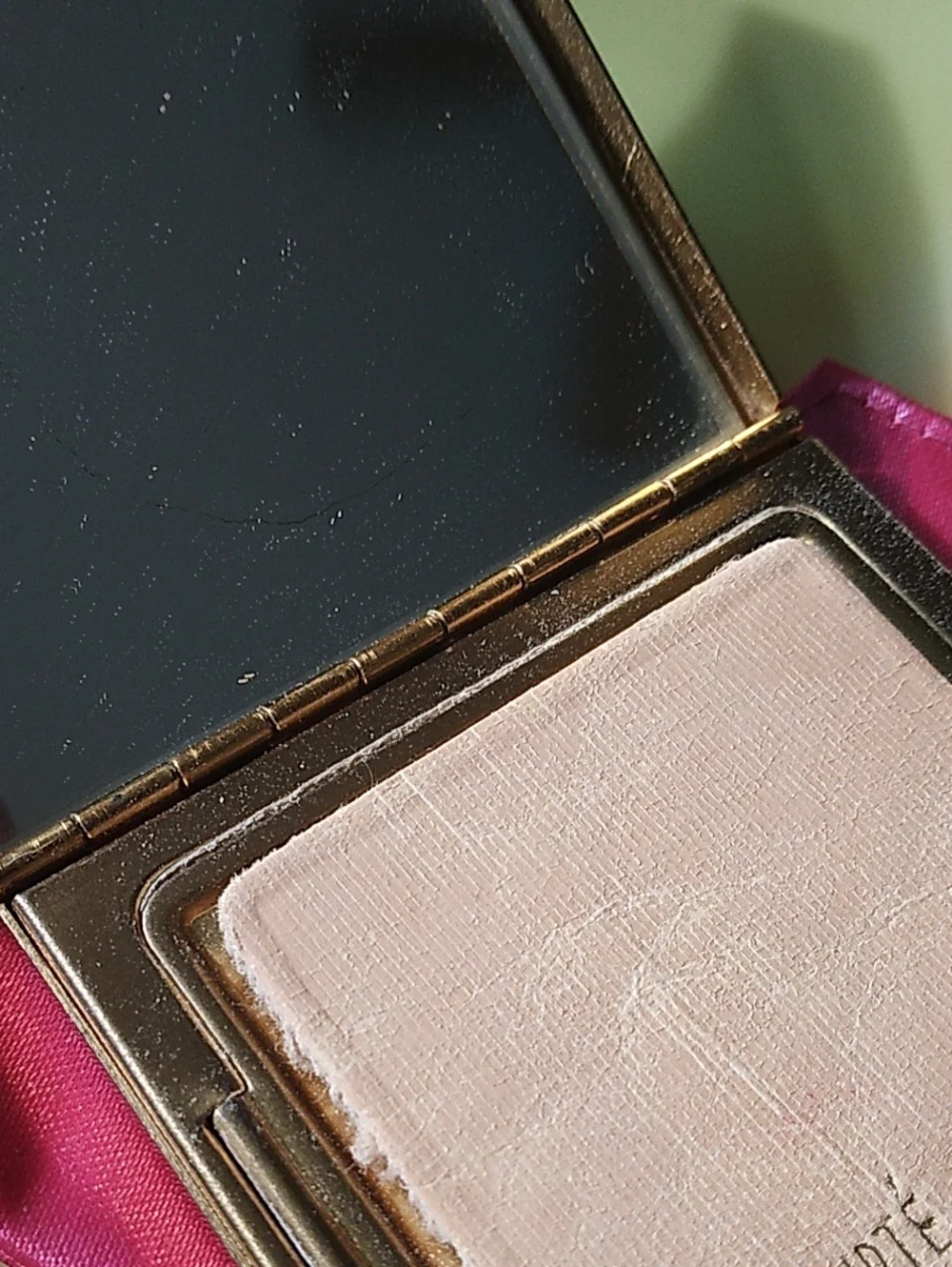 Vintage Volupte 1940s 1950s Gold Floral Powder Compact Mirror